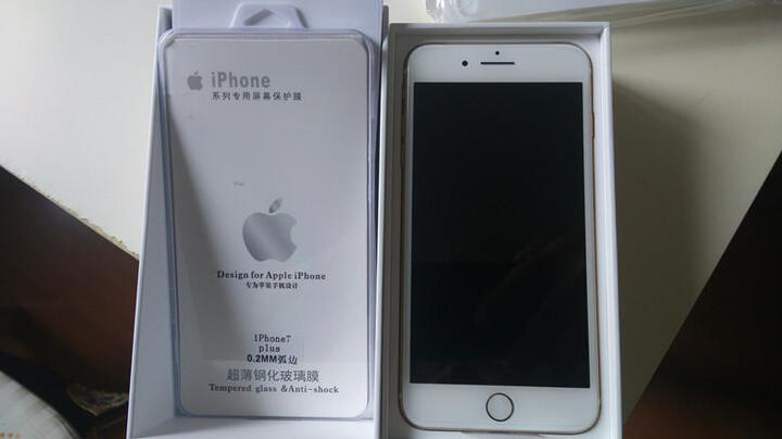 AppleiPhone7 Plus:屏幕大小合适,非常好的手