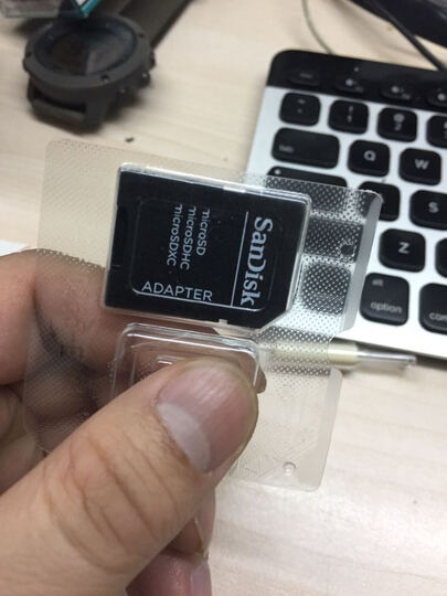 闪迪TF卡:读写速度一般,放在小米监控器里面