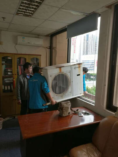 美的KFR-72LW\/WPAD3:装空调高空作业,既辛