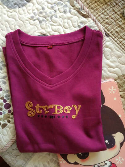 蓝色夏天(Lansexiatian):衣服很漂亮,做工很好,