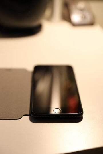 倍思iPhone7钢化膜:这是iPhone7plus效果最好