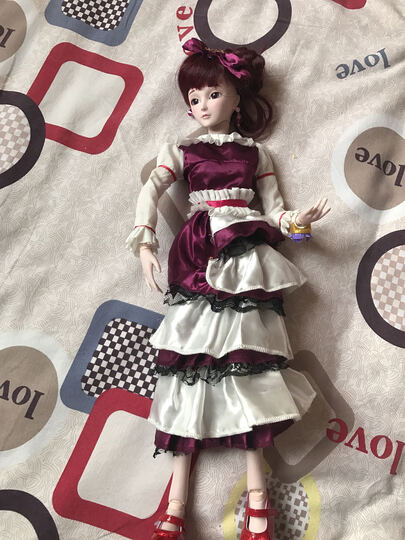 叶罗丽:“正版的叶罗丽菲灵!好好好好好!孩子很喜欢!物流也很快!送了鞋?,送了衣服?!还送了好几个饰品!非常感” - 京东