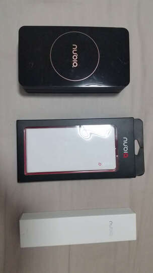 努比亚Z11:黑金版挺好看的,手机运行也很流畅