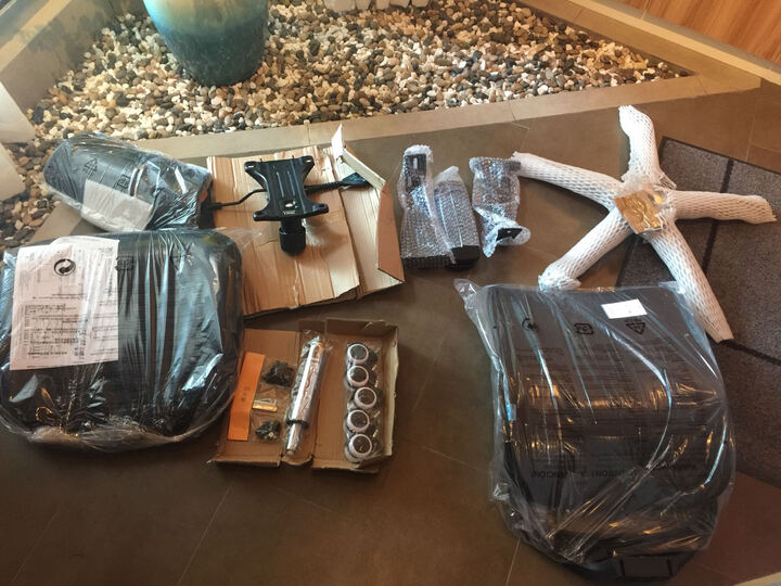 西昊人体工学电脑椅子:快递小哥还是不错,因为