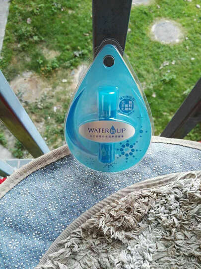 水之密语润唇膏:送货快速,包装很好,日期很新