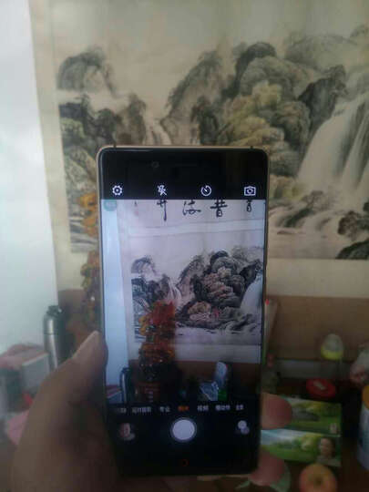 努比亚(nubia)Z11:用了两三天了,鲁大师跑分六