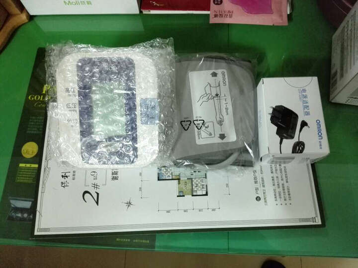 欧姆龙电子血压计 HEM-7124:不知道准不准,在