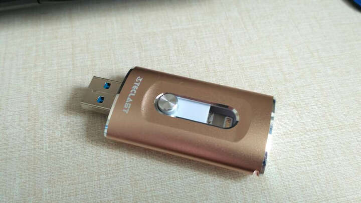 台电魔闪苹果手机U盘:被手机内存困扰了好久