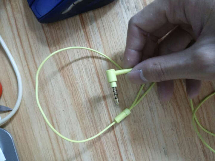 卷特价入手的,本人木耳非发烧友,用手机直推两