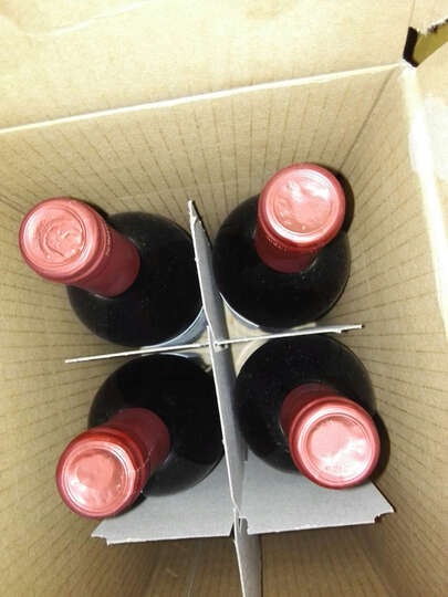 张裕葡萄酒:张裕美乐干红,已经喝了两瓶,口感