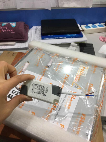 佛山照明LED集成吊顶吸顶灯:还没安装,等安装