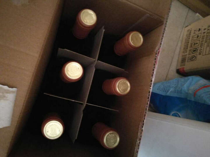 张裕葡萄酒:第一次在京东买红酒,包装挺好的,