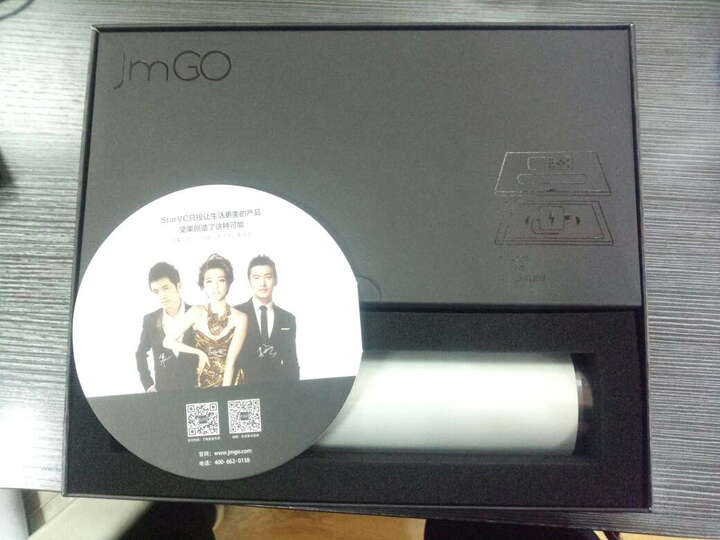 坚果P2:清晰度还可以,充满电使用的时间没有