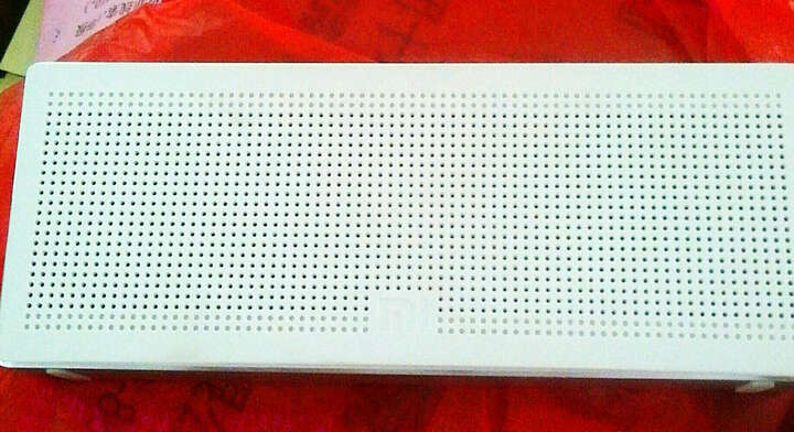 小米蓝牙音箱:很好,音质也很好,就是不可以调