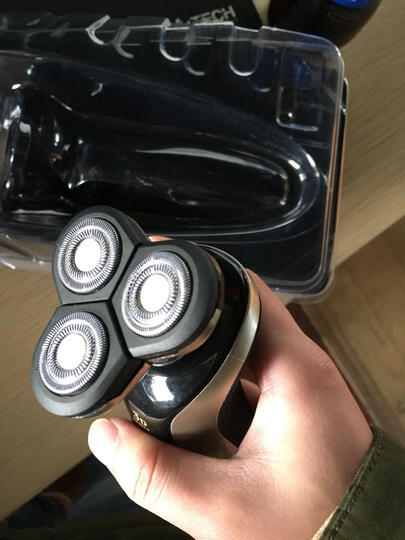 科美(kemei):打开包装第一眼就觉得这款剃须刀