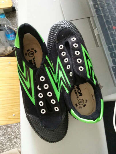 回力(Warrior):破鞋,不退了就55块,必须差评。