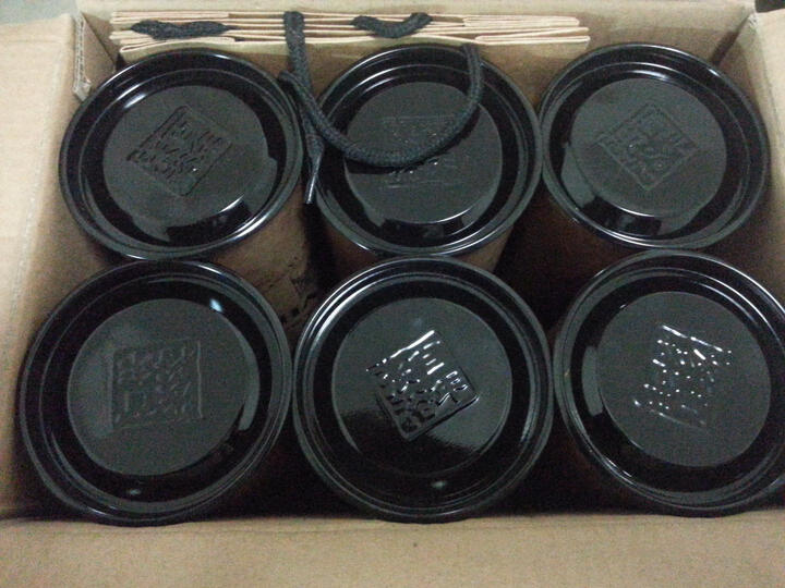 张裕葡萄酒:还没喝,不知口感如何。外装看起来