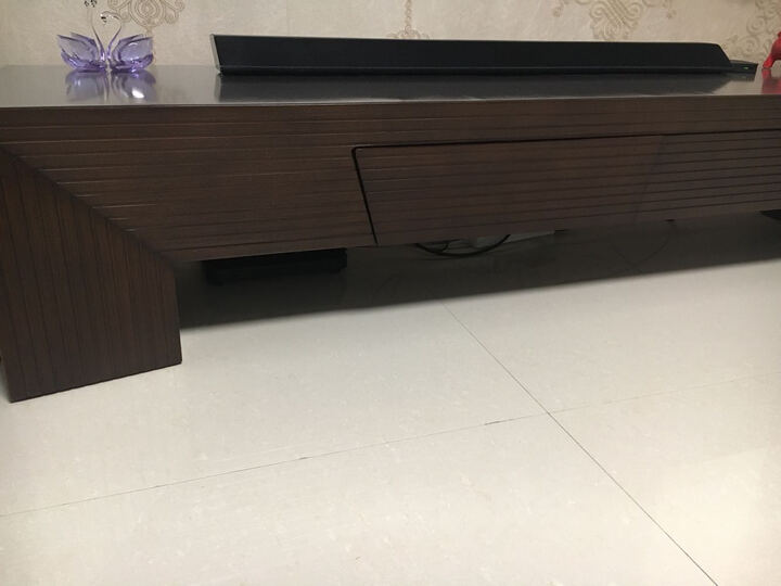 网件R7000:路由器比较大,信号稳定,覆盖区域