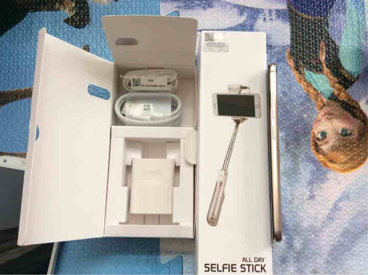 华为nova:手机还可以,手感好,音质可以,没什么