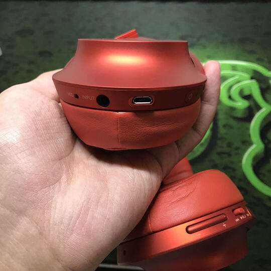 索尼MDR-100ABN:非常不错的东西,隔音好,音