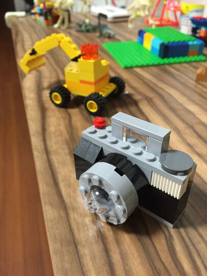 乐高10698:质量很好,孩子很喜欢,这已经是第二