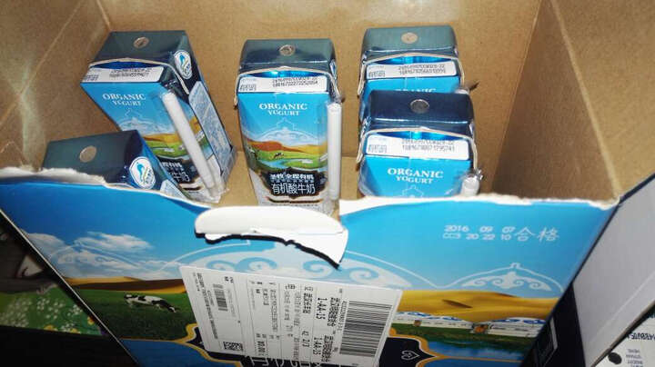 圣牧有机酸牛奶:一直在买这个牌子的奶,给孩子