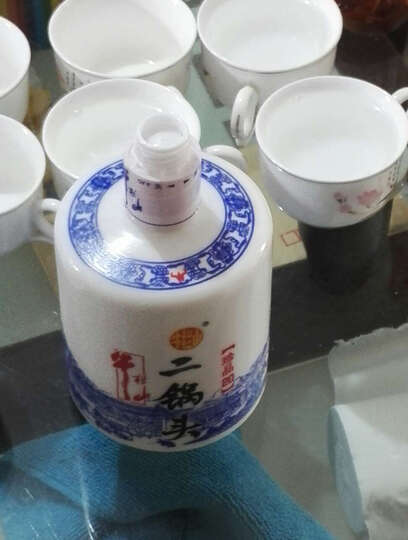 牛栏山白酒:酒品很好,甘洌醇香,饮后不口干,醒