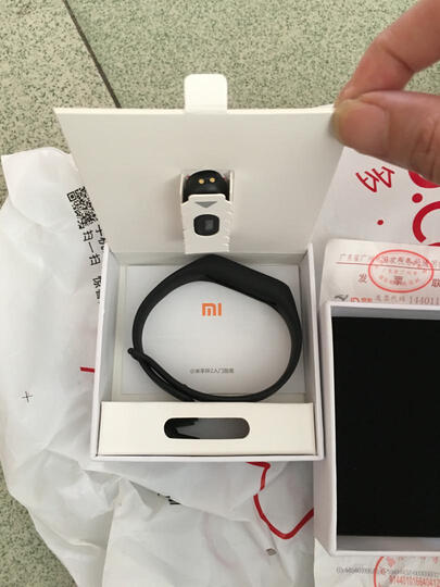 小米手环2:买后觉得用处不大。而且觉得宣传