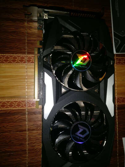 迪兰RX 470酷能4G:平时40,50度。稍微开始玩