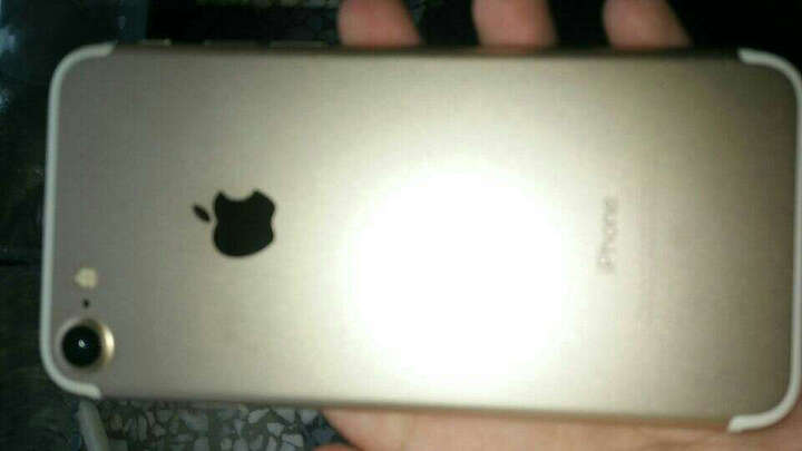 AppleiPhone7:发热比上代明显,有电流声,应该