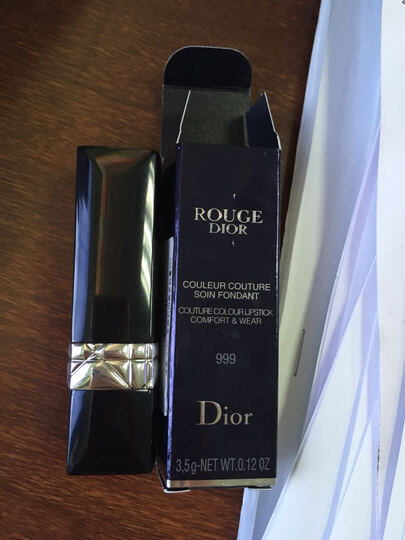 迪奥唇膏:包装挺简陋的,开封纸箱的时候发现唇