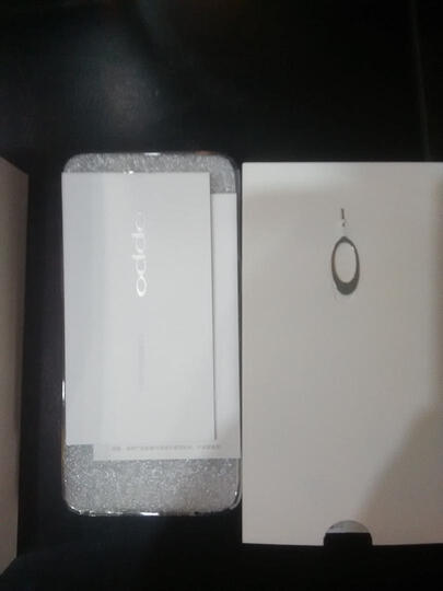 OPPOR9:OPPO商品还不错,京东物流很快的,