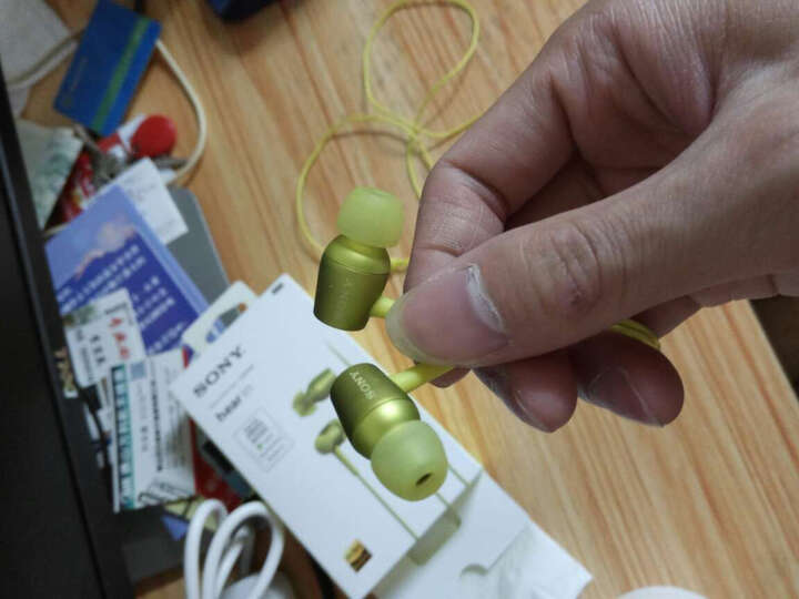 卷特价入手的,本人木耳非发烧友,用手机直推两