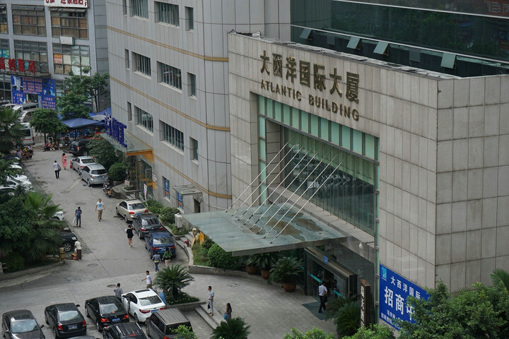 索尼ILCE-6000L:一直关注,突然*还减券买的,算