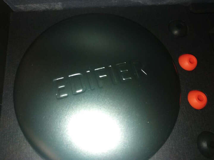 漫步者W295BT:音质还不错。使用时间略微短