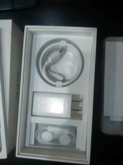 OPPOR9:OPPO商品还不错,京东物流很快的,