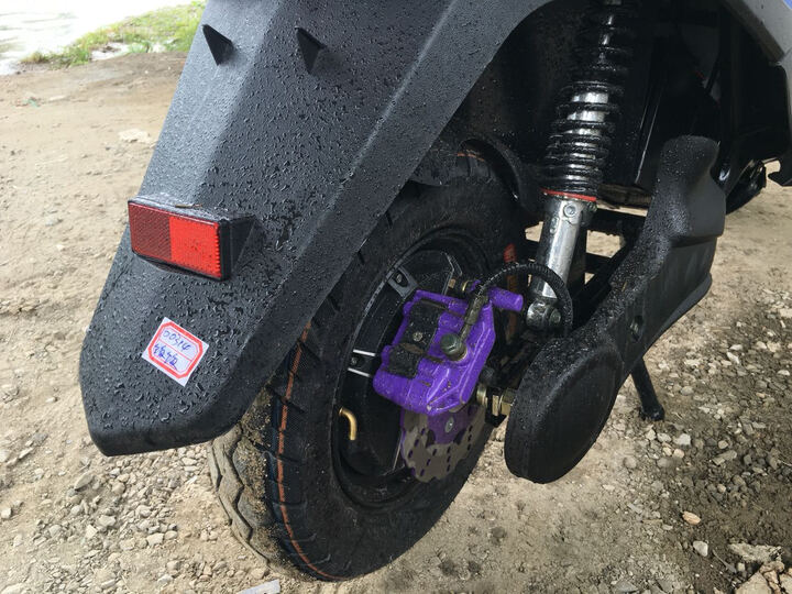 欧峰 迅鹰电动车电瓶车电摩踏板摩托车72V双人60V祖玛自行车96v1500W 磨砂黑 大迅鹰72v20A超威电池 晒单图