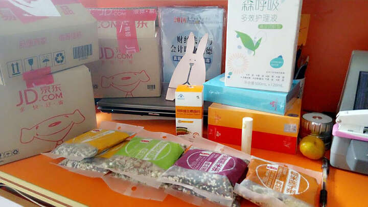 燕之坊八宝粥 150g:一下子买了好多东西,每件