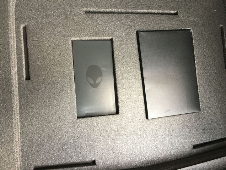 外星人ALW15C-R1738:电脑是在老婆生孩子时