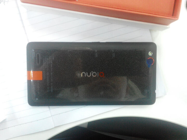 【套装版】努比亚(nubia)大牛3 Z7 Max 4G手机