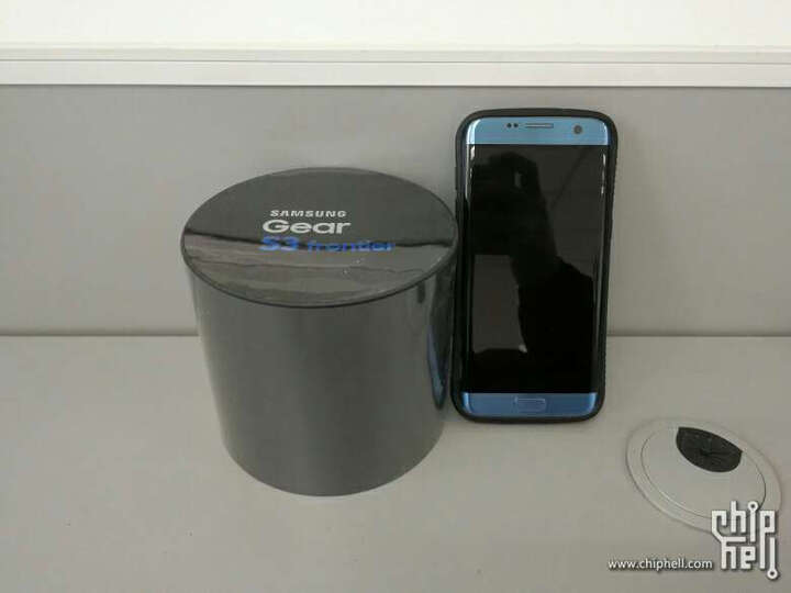 三星Gear S3:京东说2号有货,果然2号到手,赞,