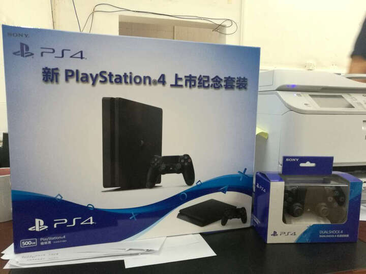 索尼【新PS4国行主机】新 PlayStation 4 上市