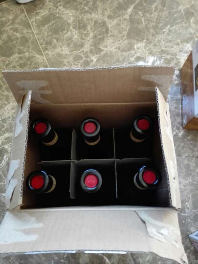 张裕葡萄酒:瓶身咋没日期呢?一箱6只全找完都