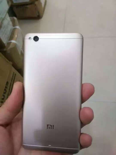 小米(MI)红米4A:手机拿着手感很好,外观也很时