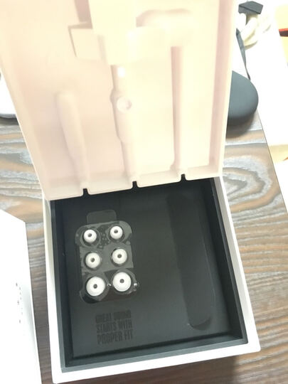 Beats urBeats 入耳式耳机 - 玫瑰金 手机耳机 游戏耳机 三键线控 带麦 MLLH2PA/B 晒单图