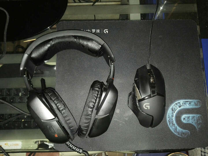 TEMIS SPECTRUM RGB 7.1 环绕声游戏耳机麦