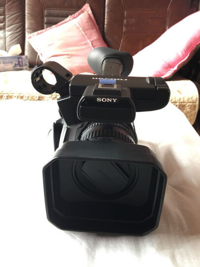 索尼（SONY）HXR-NX100 1英寸CMOS专业便携式摄录一体机 婚庆 直播 团拜会 会议记录 晒单图