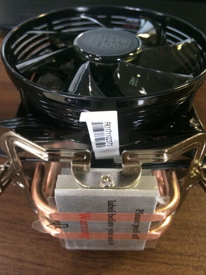 英特尔i3-7100:酷冷铜管风扇,做工精细,7代处