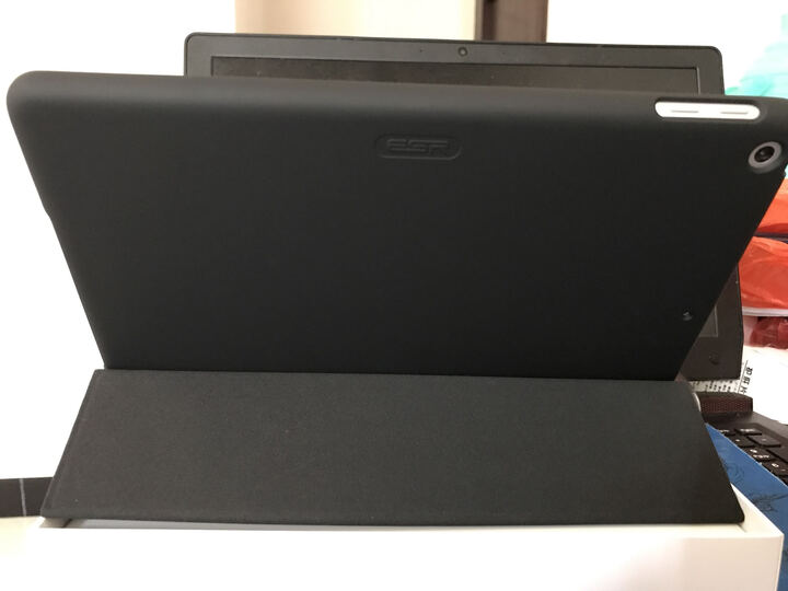 AppleiPad:屏幕非全贴合,显示屏下陷很深,屏幕