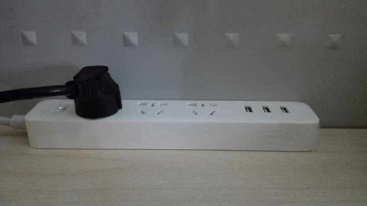 小米小米(MI)3USB接口+3孔位 2A快充 插线板